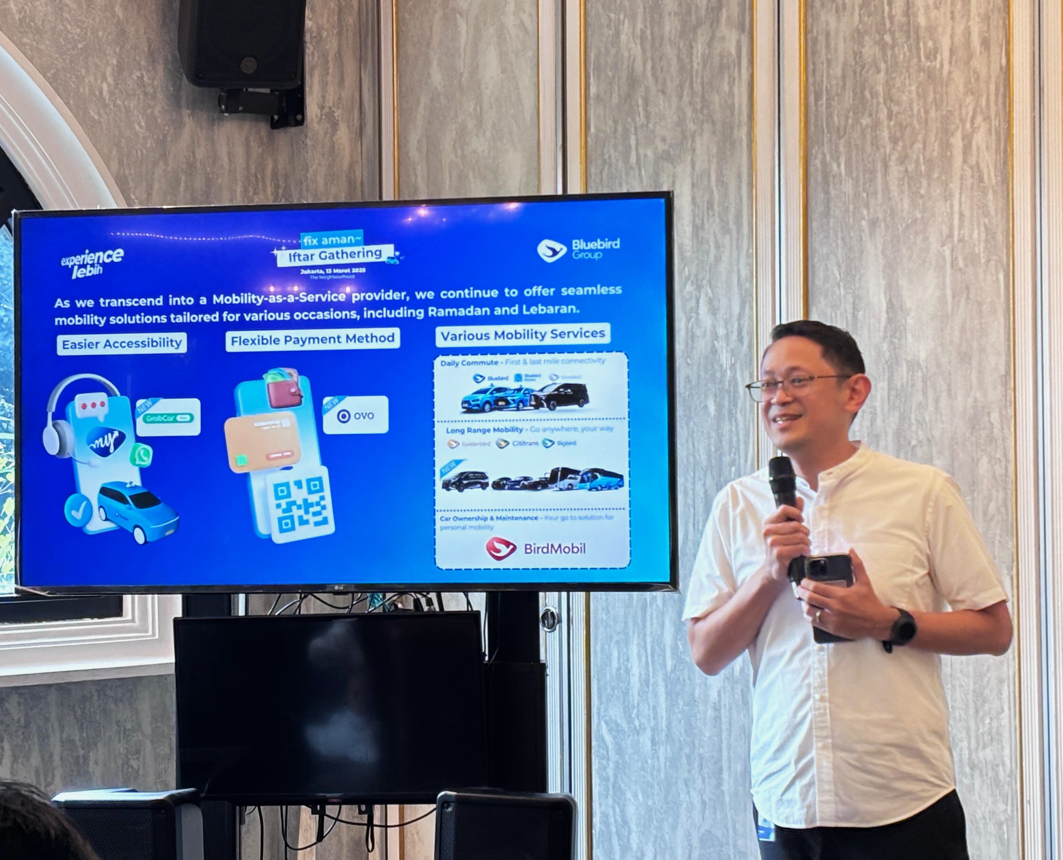 Direktur Utama PT Blue Bird Tbk (BIRD) Adrianto Djokosoetono 