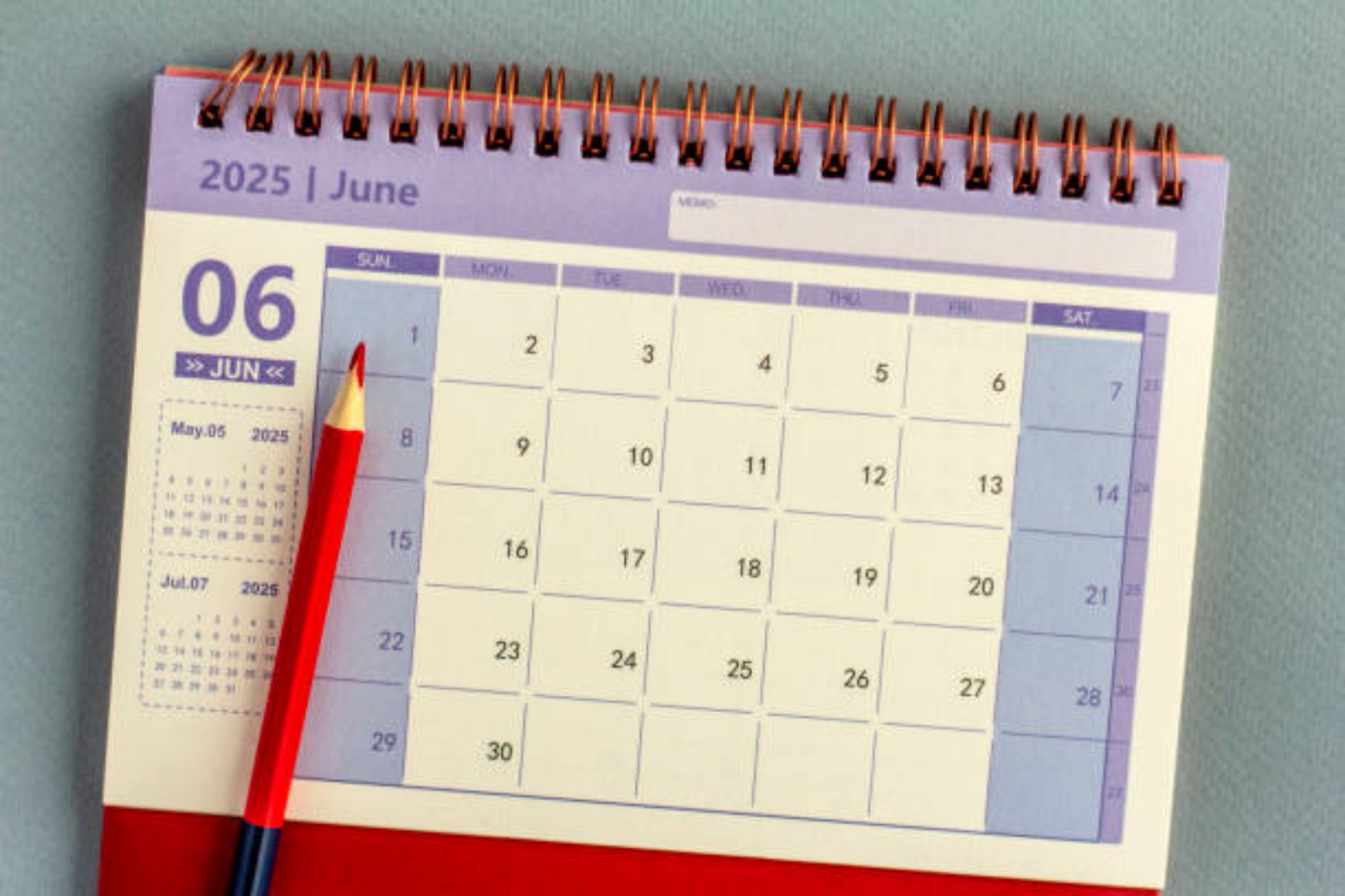 Kalender Hijriah Juni 2025 