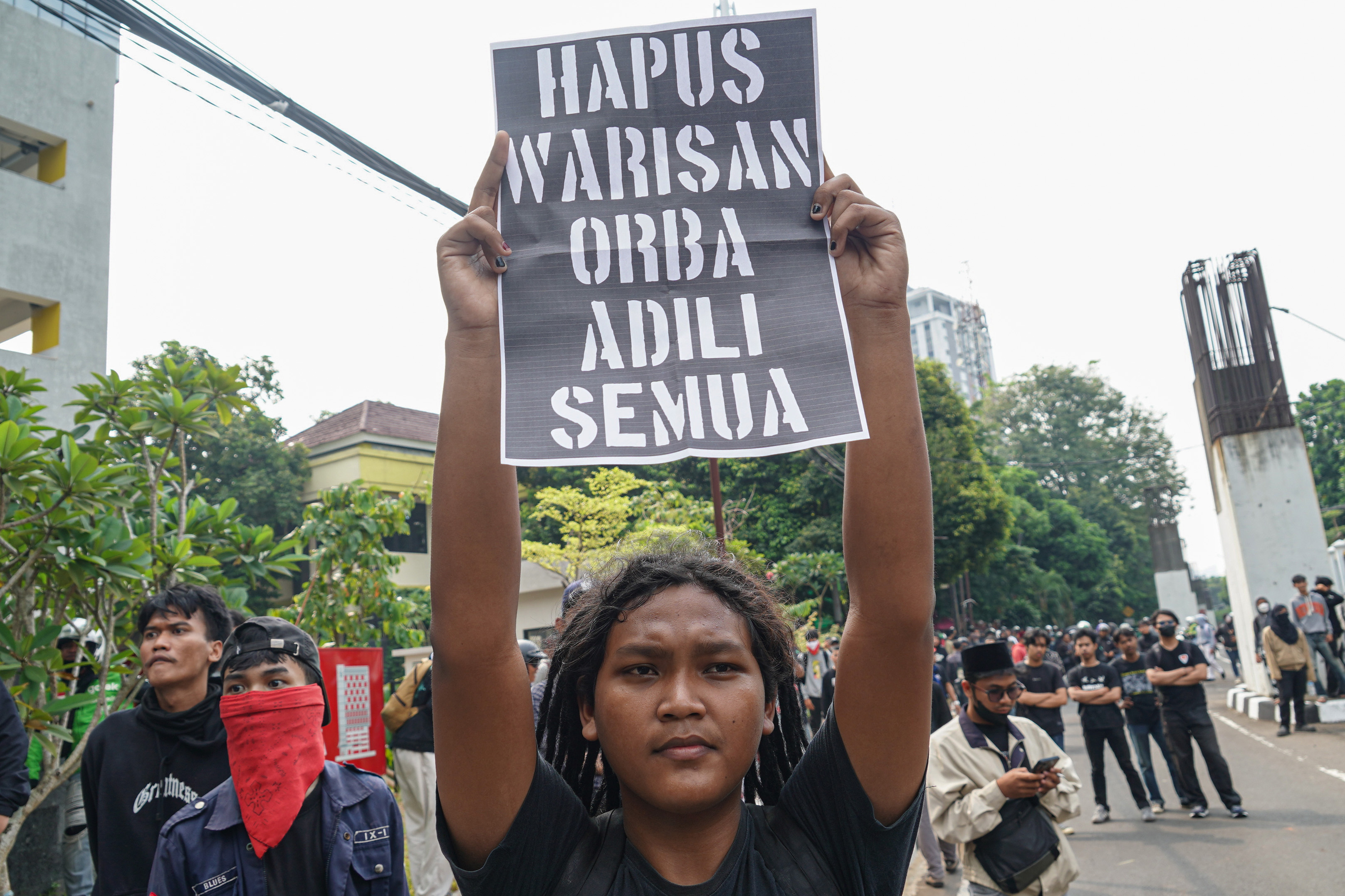 Unjuk rasa tolak kenaikan gaji anggota DPR (Foto: Katadata/Fauza Syahputra)