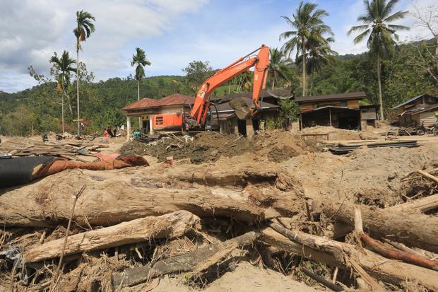 Pembersihan lumpur pascabencana di Aceh Tenggara
