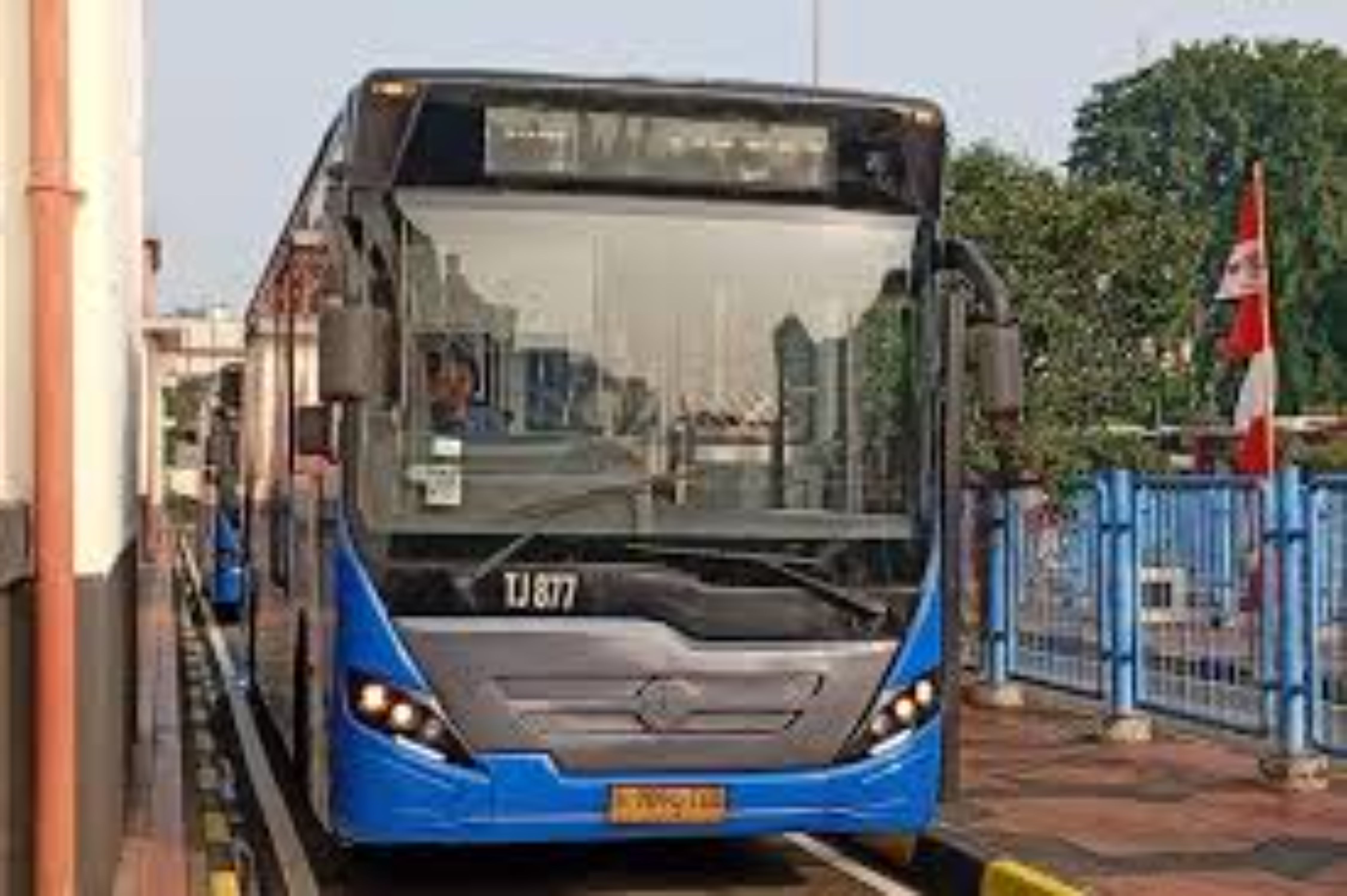 Rute Transjabodetabek Blok M-Soetta dan Cawang-Jababeka