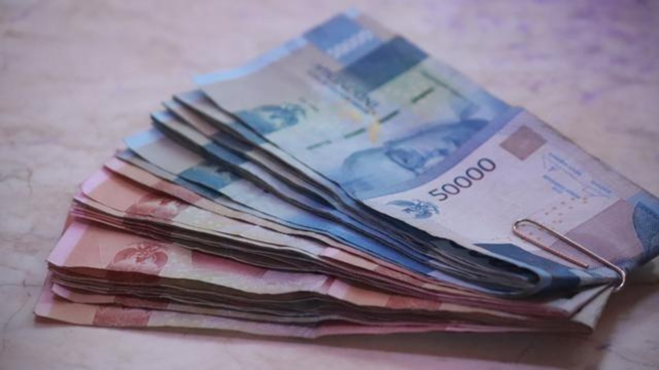 Pantun Minta THR Lebaran yang Lucu