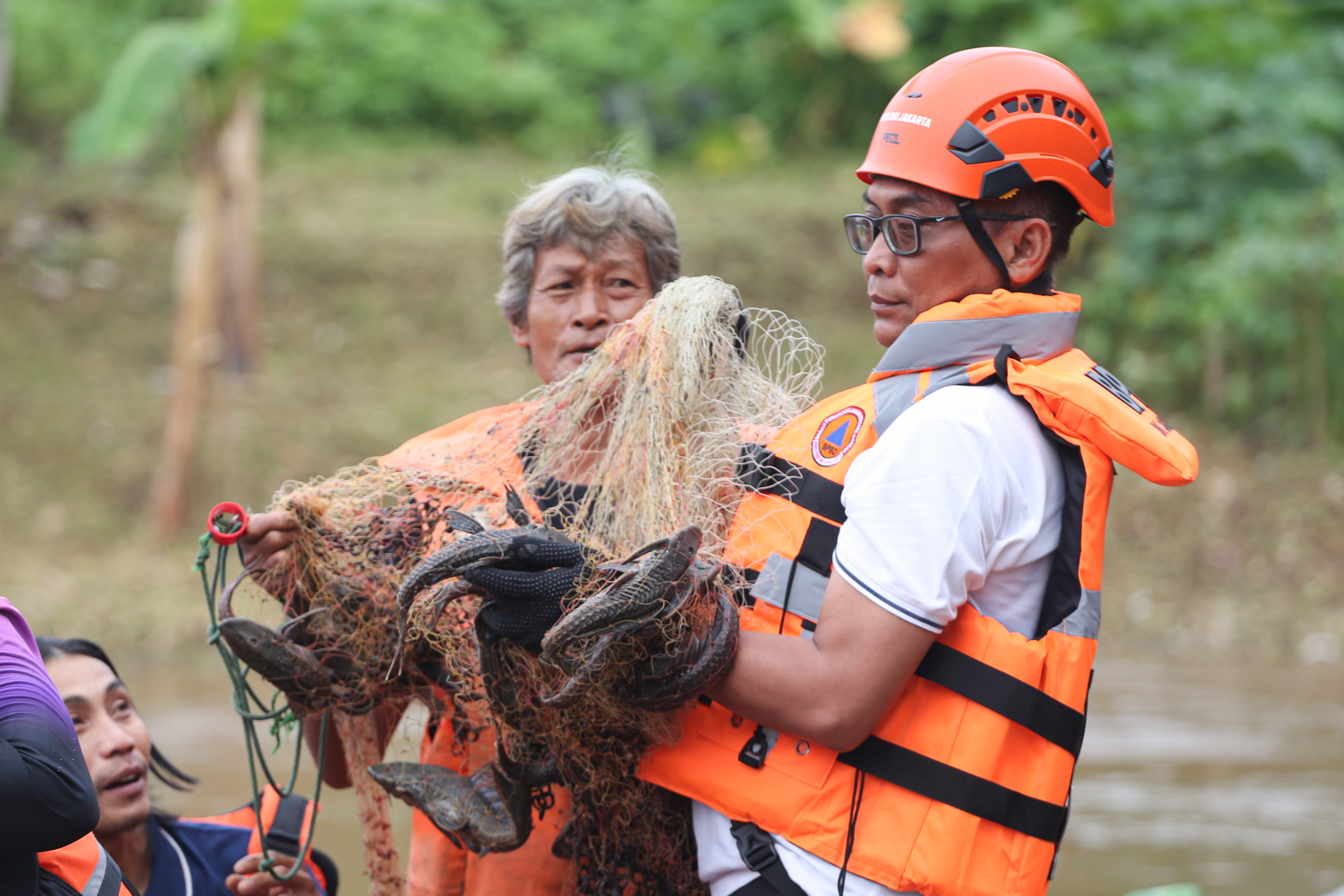 Pemprov DKI Gelar Operasi Tangkap Ikan Sapu-Sapu (Foto: Katadata/Fauza Syahputra)