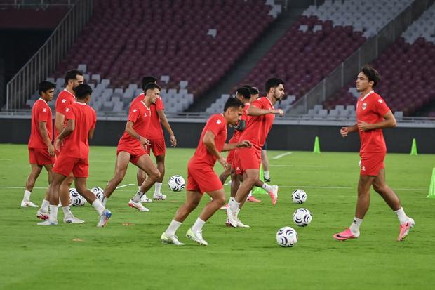 Latihan Timnas Indonesia jelang melawan Vietnam