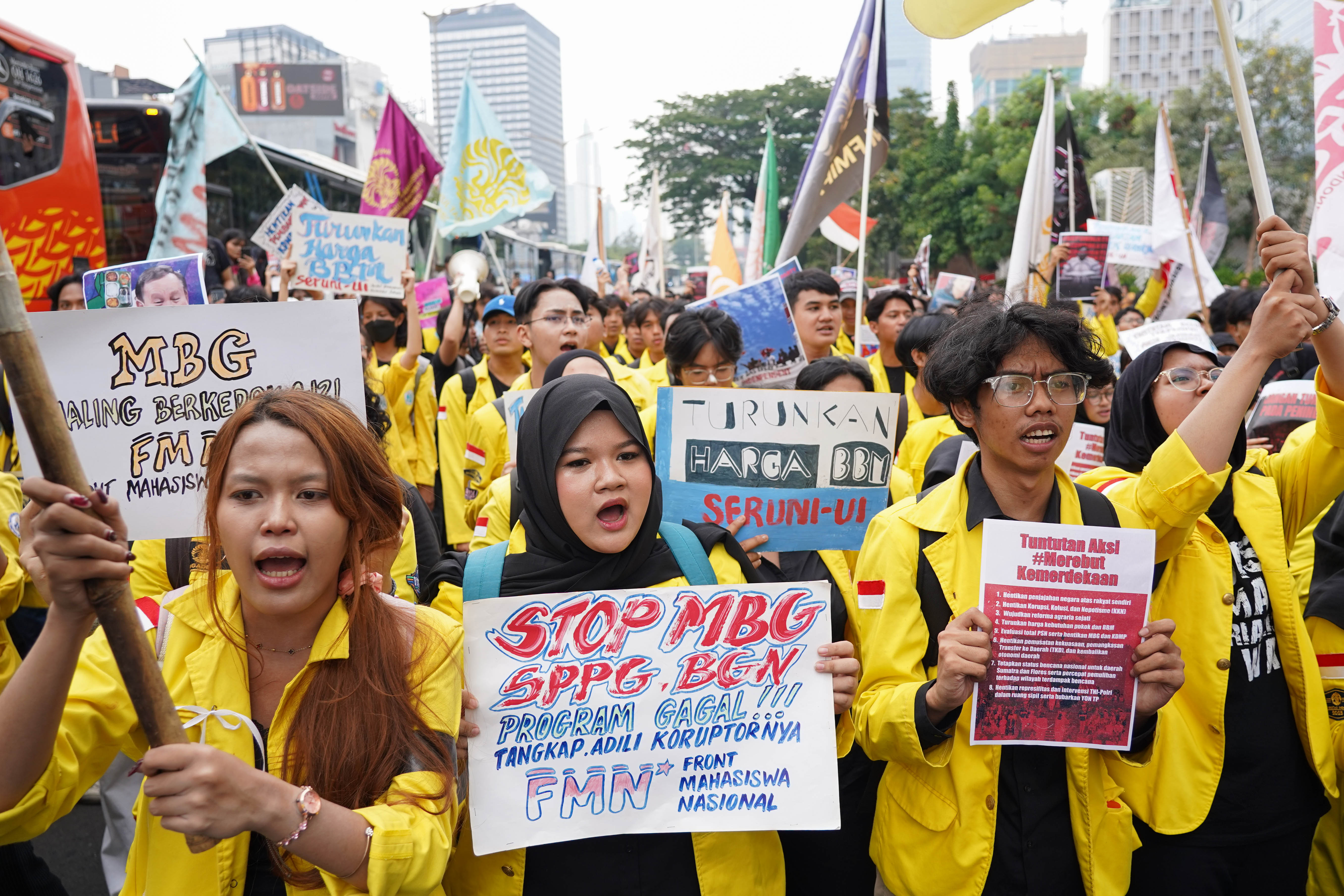 BEM UI Gelar Demo Tuntut Turunkan Harga Bahan Pokok dan Perbaikan Tata Kelola Negara (Foto: Katadata/Fauza Syahputra)