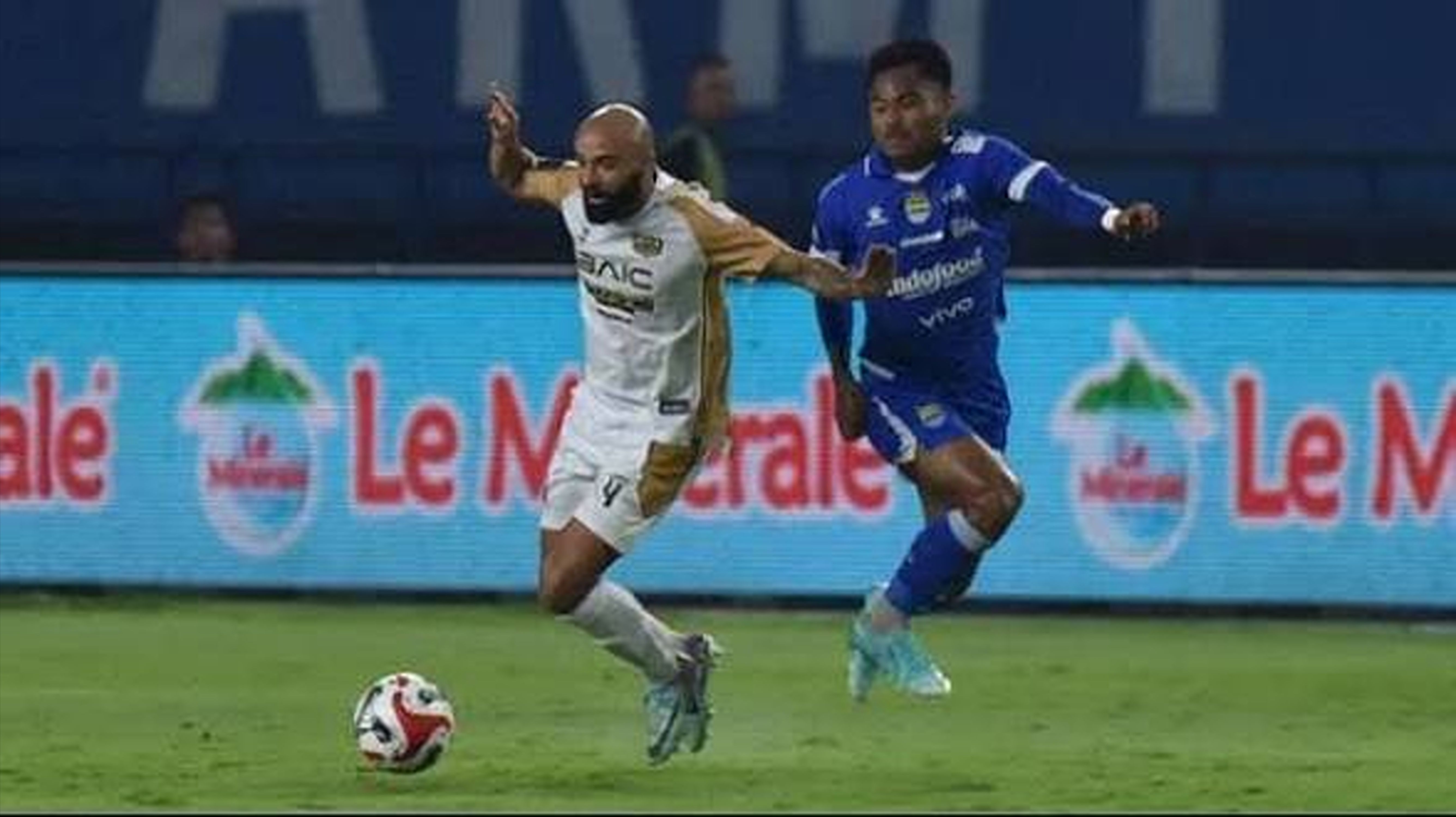 Prediksi Persib Bandung vs Dewa United