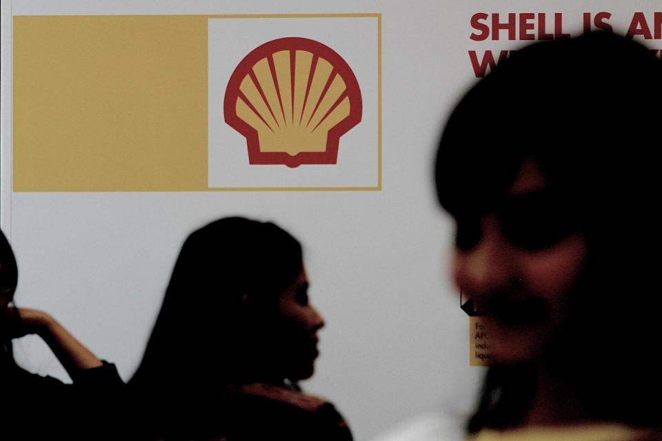 Both Shell di sebuah p[ameran di Jakarta