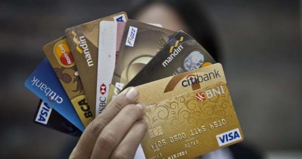 Perbedaan Visa Dan Mastercard, Fungsi Hingga Biaya Transaksi - Istilah ...