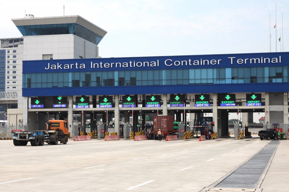 Perluasan Area Terminal Container
