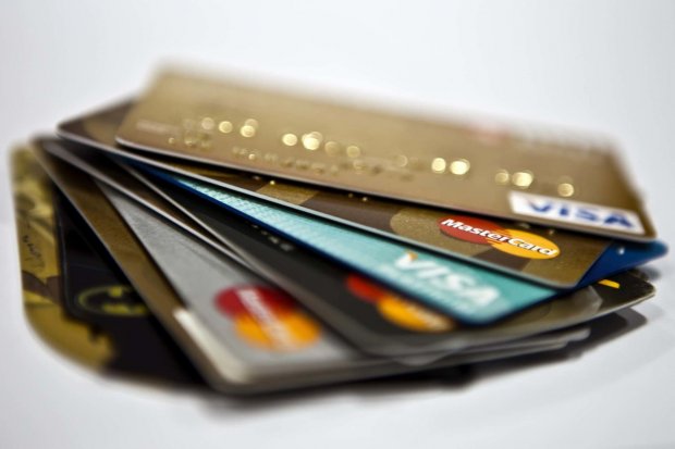 Ilustrasi, kartu kredit. Imbas pandemi corona, transaksi kartu kredit perbankan anjlok sepanjang semester I 2020.