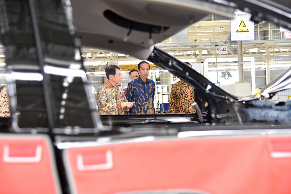 Jokowi Resmikan Pabrik Mitsubishi
