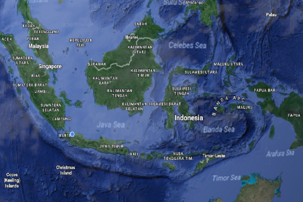 Indonesia terletak di sekitar garis khatulistiwa sehingga iklim di indonesia adalah