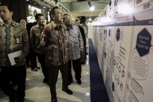 Infografik Raksasa