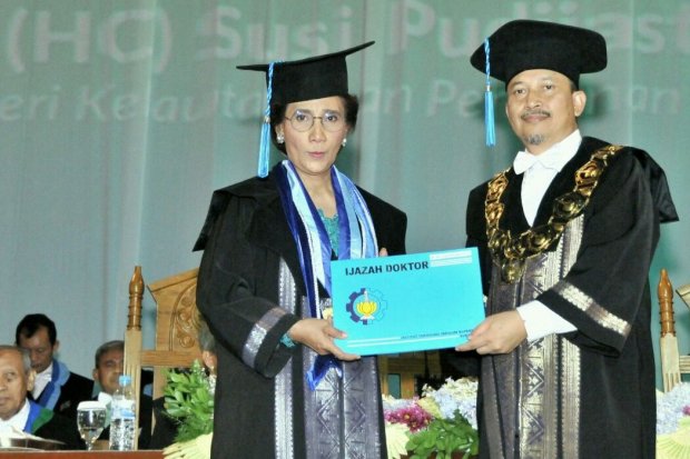 Doktoral Susi Pudjiastuti