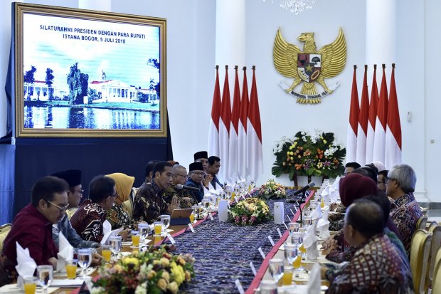 Jokowi dan bupati