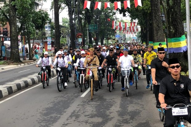 Jokowi Hari Pahlawan