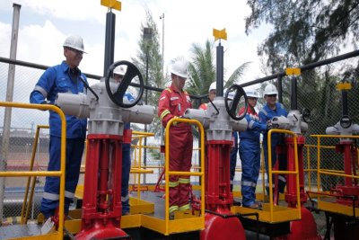 Pertamina Baru Terapkan Eor 2023 Produksi Blok Rokan Terancam Turun Katadata Co Id<script async src=