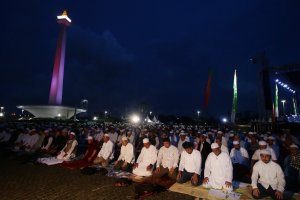 Malam Munajat 212 di Monas, Jakarta 