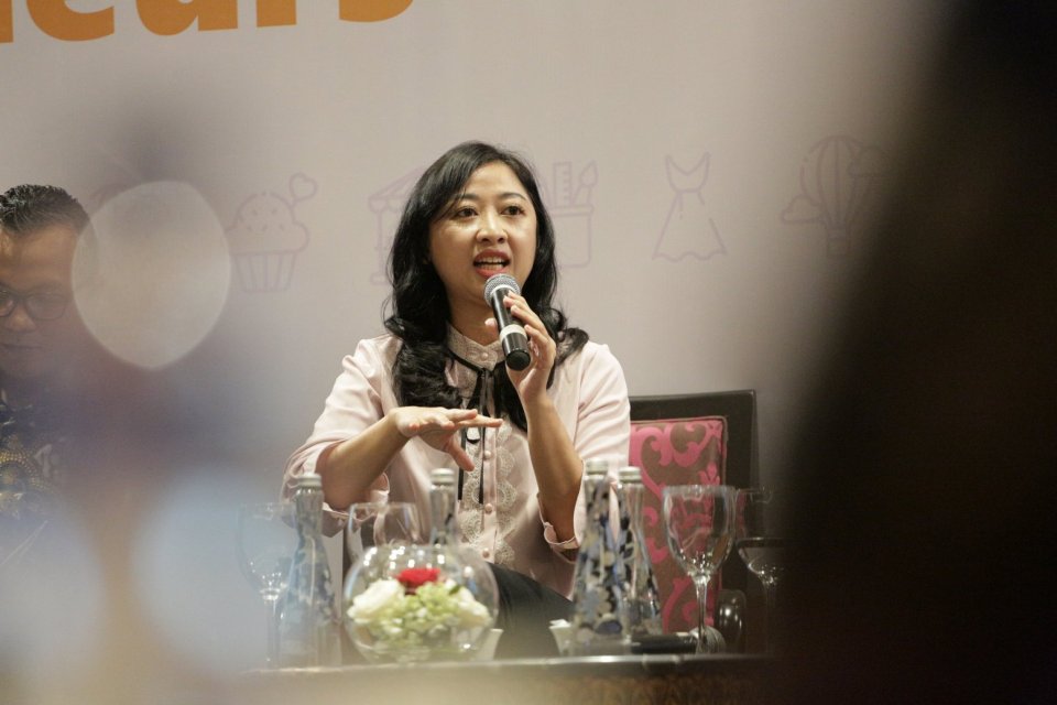 Dian Wulandari dalam acara Katadata Forum X Investing in Women yang mengangkat tema “Scaling Up Women Enterprenuers” di JW Marriot Hotel, Mega Kuningan, Jakarta (5/3). Diskusi akan dipandu oleh Marlisa Soepeno (Owner of Manessa Ethnic). Hadir pula sebagai