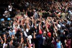 Jokowi Temui Pendukungnya Usai Quick Count