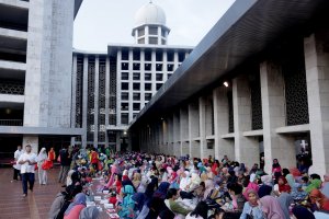 Bukber di Istiqlal