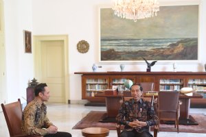 Presiden Joko Widodo Menerima AHY di Istana Bogor