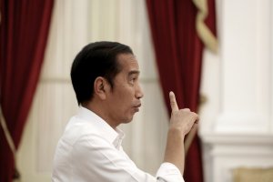 Presiden Jokowi saat wawancara khusus dengan Katadata.co.id, di Istana Merdeka, Jakarta, Senin (27/5). 