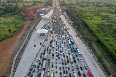 One Way Arus Balik Mudik di Tol Trans Jawa Mulai Pukul 14.00 Hari Ini -  Transportasi Katadata.co.id