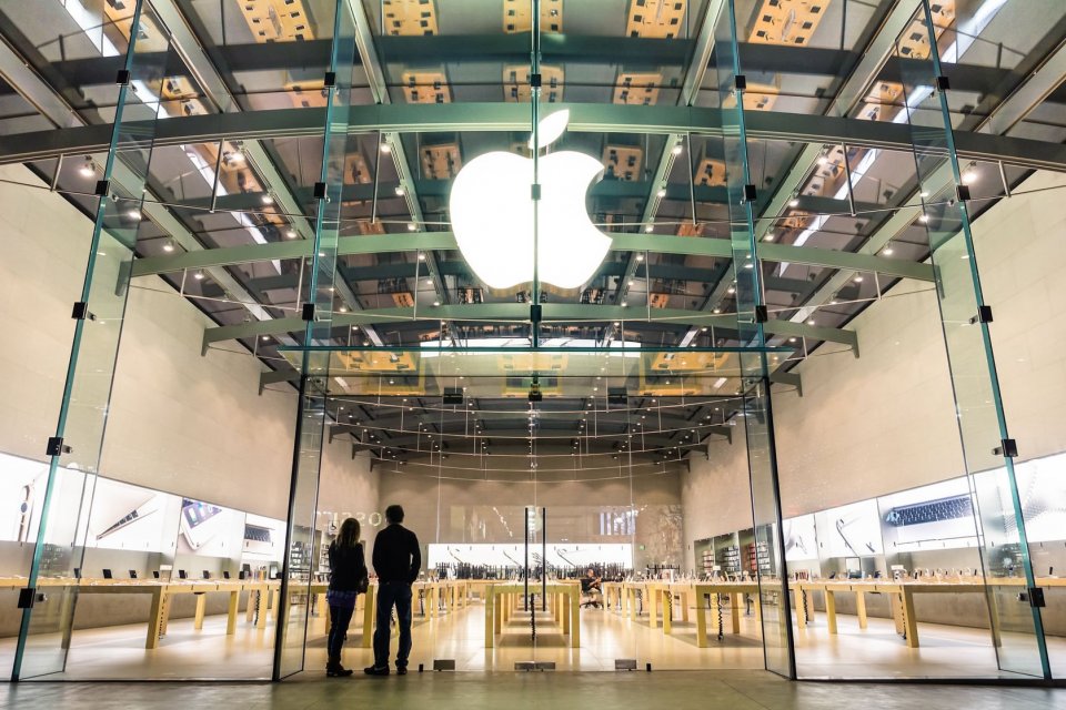 Susul Saudi Aramco, Apple Cetak Kapitalisasi Pasar Rp 29.600 Triliun.