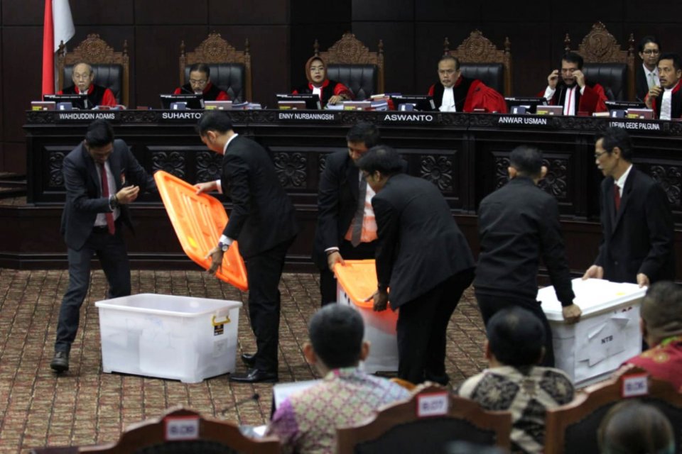 tim kuasa hukum Prabowo-Sandiaga, MK