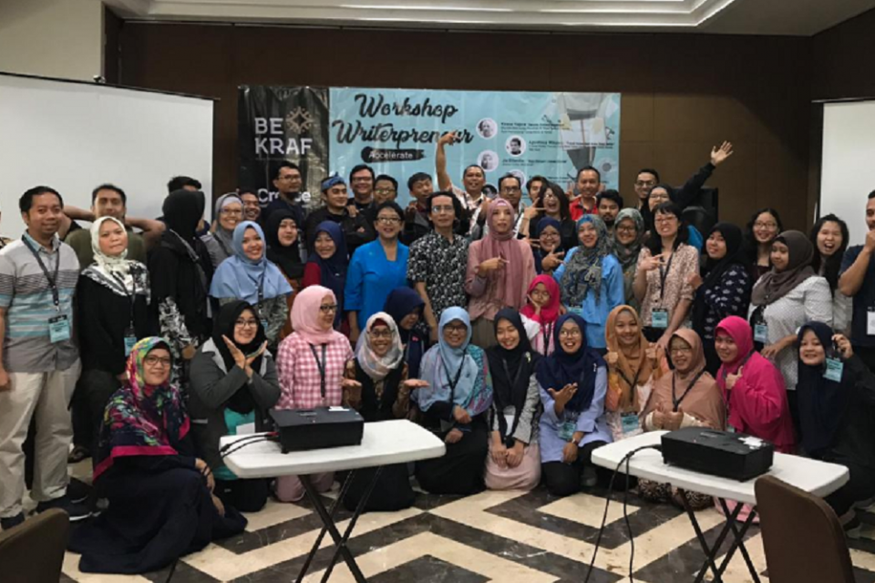 Badan Ekonomi Kreatif (Bekraf) kembali menggelar workshop bertajuk Writerprenuer Accelerate pada 25-28 Juni 2019. Workshop itu bertujuan untuk membuka wawasan penulis di Indonesia tentang bagaimana menjadi penulis yang kompeten dan dapat berkompetisi dala