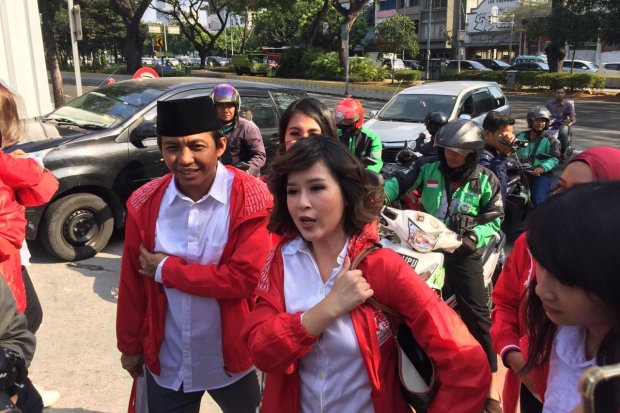 Ketua Umum PSI Grace Natalie tiba di Istana untuk menemui Presiden Jokowi, Kamis (18/7).