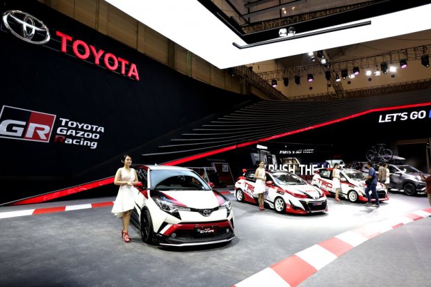 Mobil Toyota di Gaikindo Indonesia International Auto Show (GIIAS) 2019. Toyota Grup akan suntik investasi Rp28,3 triliun hingga 2023. 