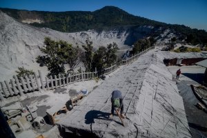 Wisata Gunung Tangkuban Perahu Belum Dibuka