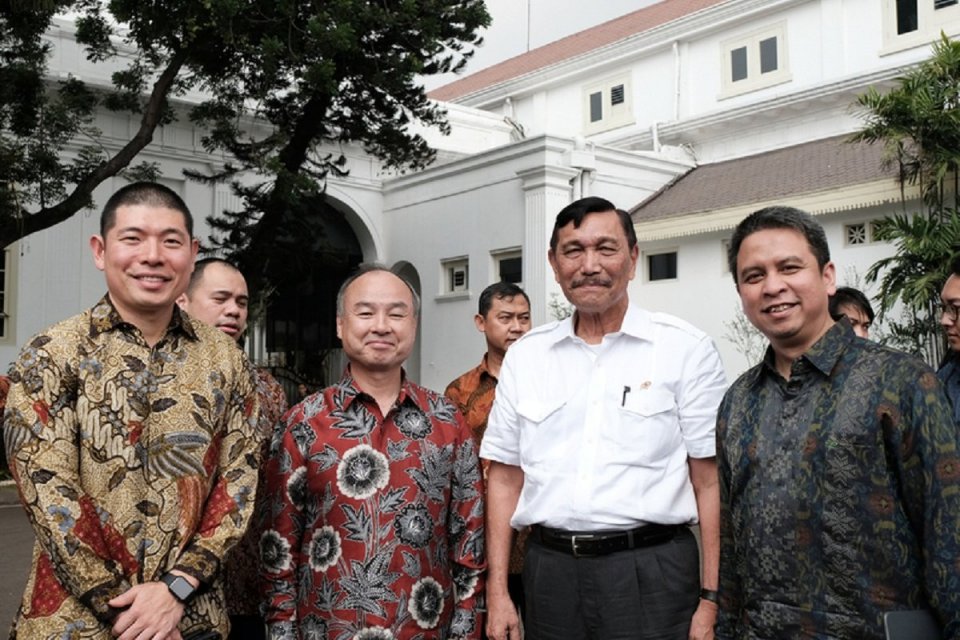 Grab, Softbank, Jokowi