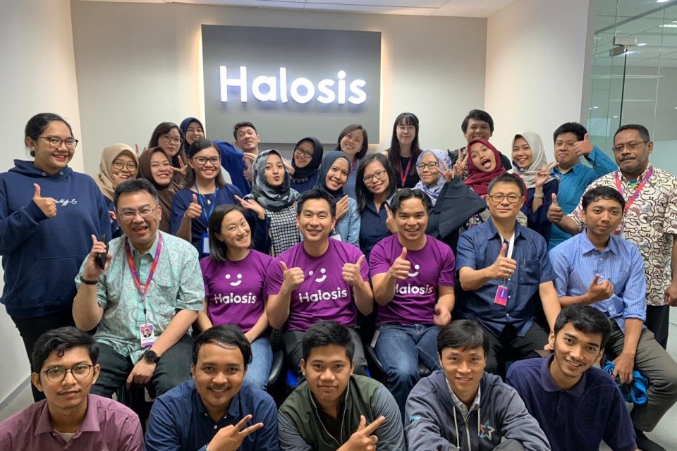 Tim Halosis. Startup Chatbot Halosis memperoleh dana segar US$ 1,2 juta.