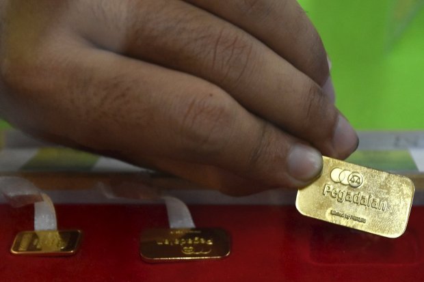 harga emas turun Rp 1.000