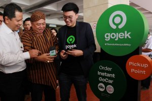 Peluncuran Gocar Instant