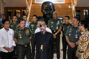 Kondisi Kesehatan BJ Habibie Membaik