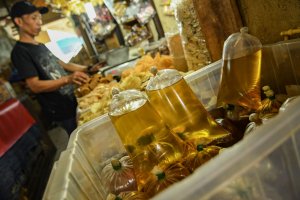 Larangan Peredaran Minyak Goreng Curah