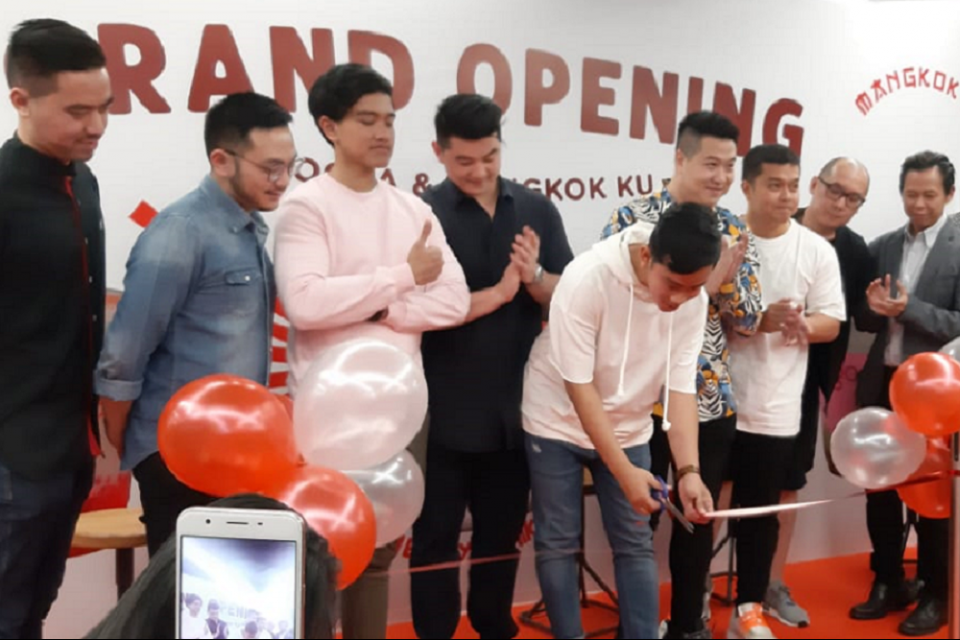Startup kuliner Goola dan Mangkok Ku berkolaborasi meluncurkan flagship store perdana mereka di Kota Kasablanka, Jakarta. 