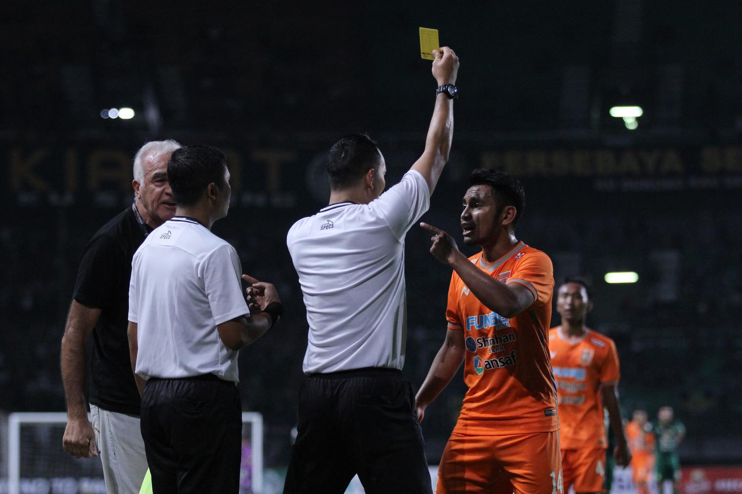 PERSEBAYA IMBANG LAWAN BORNEO FC