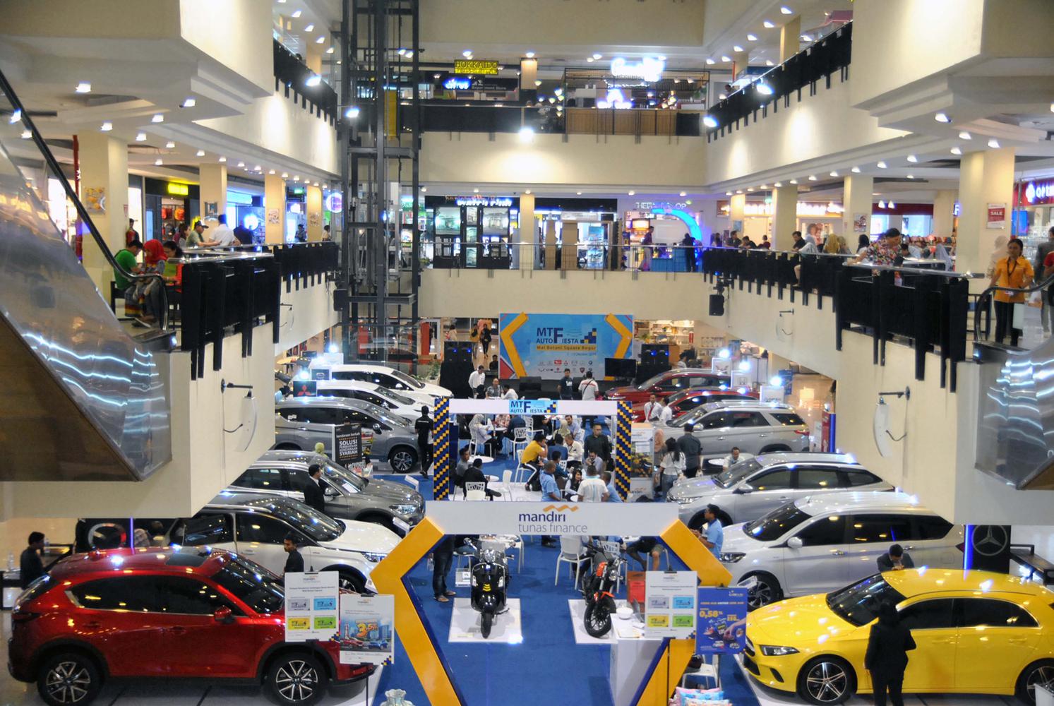 TARGET PENJUALAN MOBIL 2019