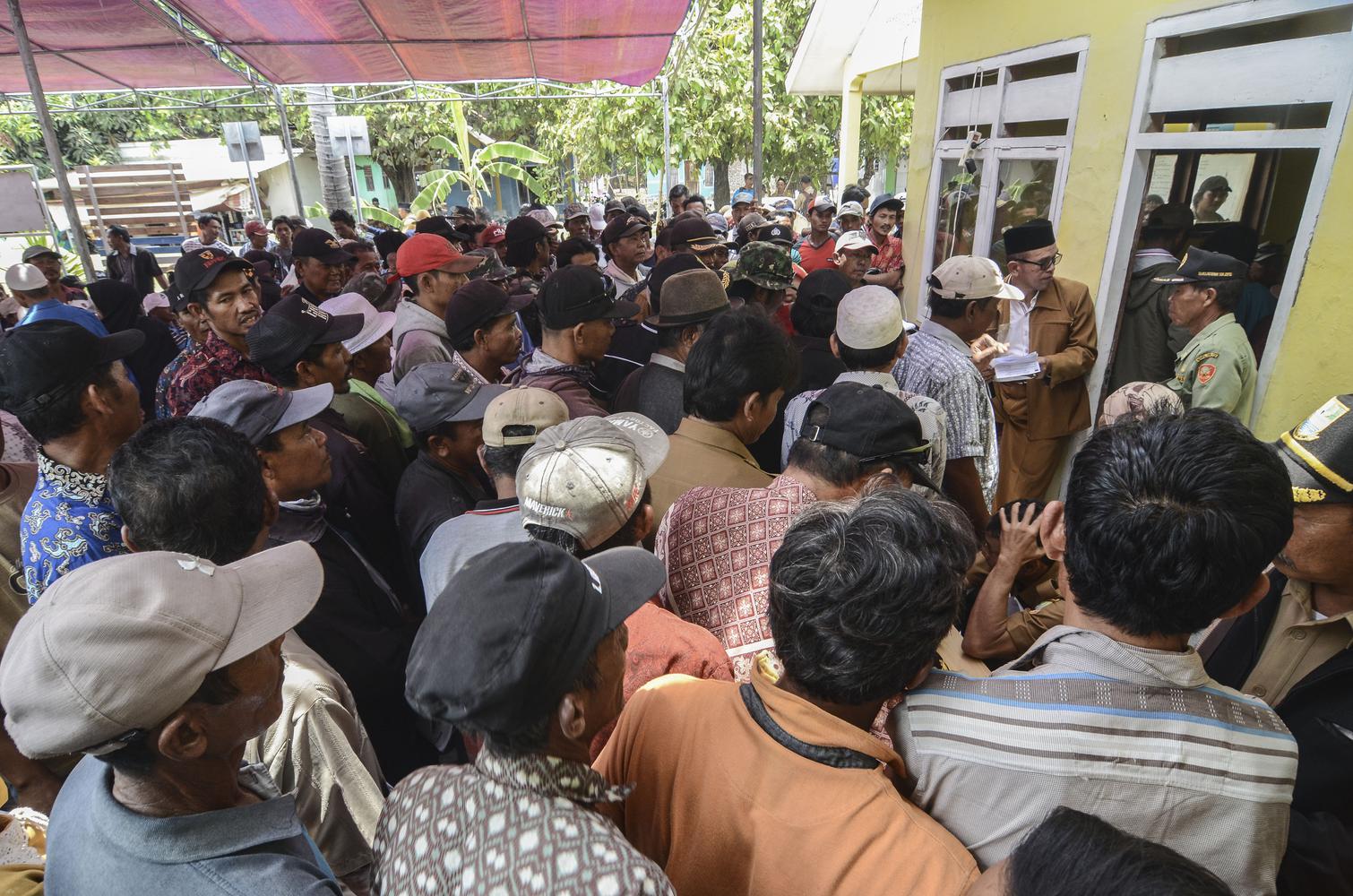 DANA KOMPENSASI BAGI WARGA TERDAMPAK TUMPAHAN MINYAK