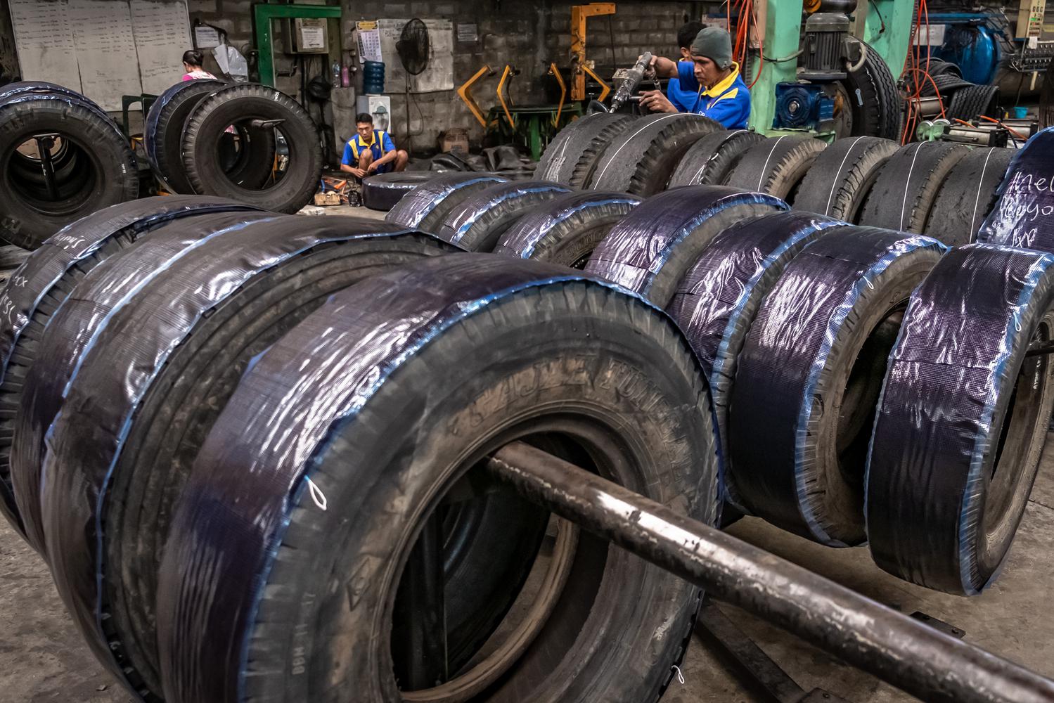 Pabrik Vulkanisir Ban Manfaatkan Gas Bumi