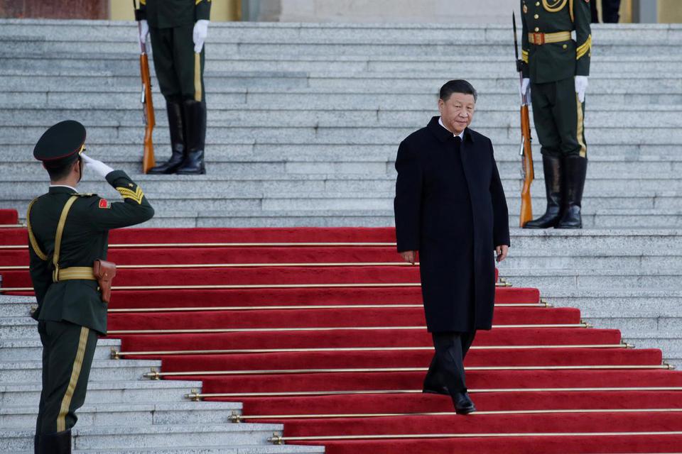 Arsip foto Presiden China Xi Jinping tiba untuk upacara sambutan di Balai Agung Rakyat, di Beijing, China, Jumat (25/10/2019).