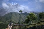 PENURUNAN VOLUME KUBAH LAVA MERAPI