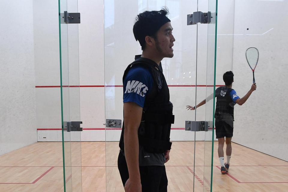 Pemain timnas squash Indonesia sedang mengikuti pelatnas SEA Games 2019 di Lapangan Squash, Kompleks GBK, Jakarta.