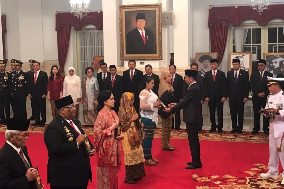 Jokowi, Pahlawan, enam pahlawan