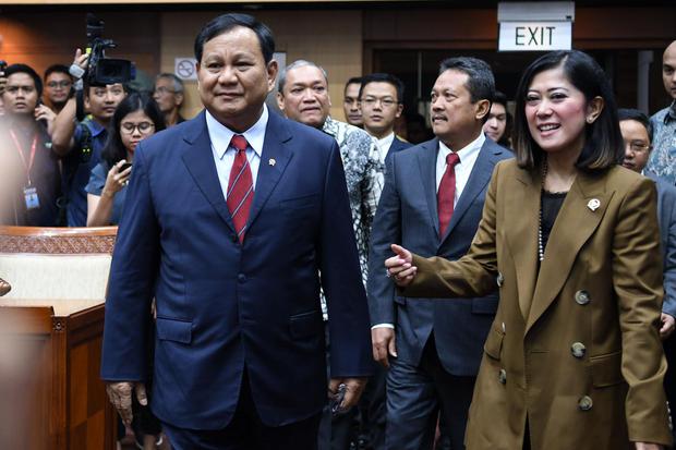 rapat prabowo subianto di dpr, komisi i dpr ri, effendi simbolon, anggaran kementerian pertahanan, meutia hafid
